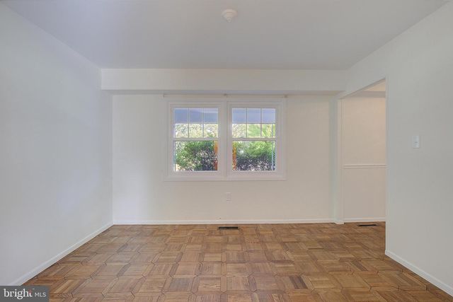 2811 BARBERRY LN, Bowie, MD 20715