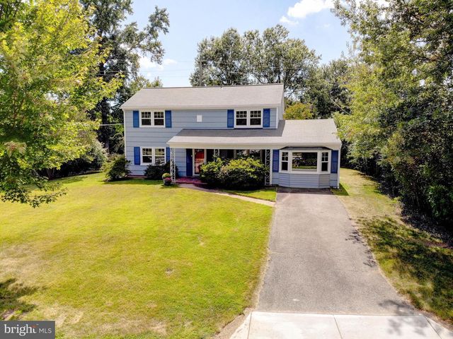 2811 BARBERRY LN, Bowie, MD 20715