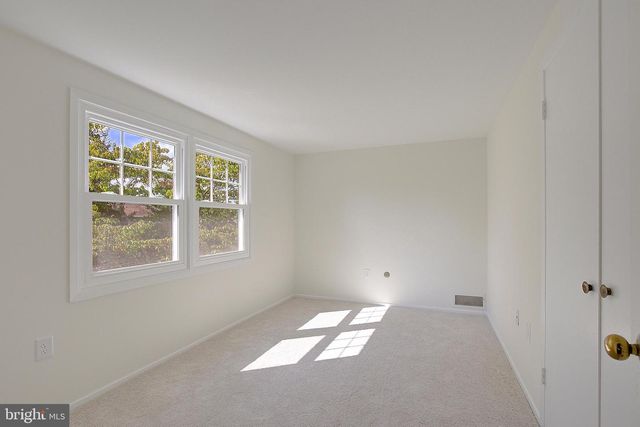 2811 BARBERRY LN, Bowie, MD 20715