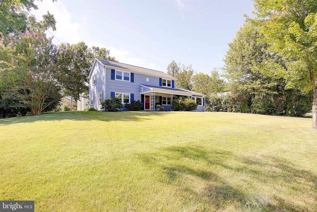 2811 BARBERRY LN, Bowie, MD 20715