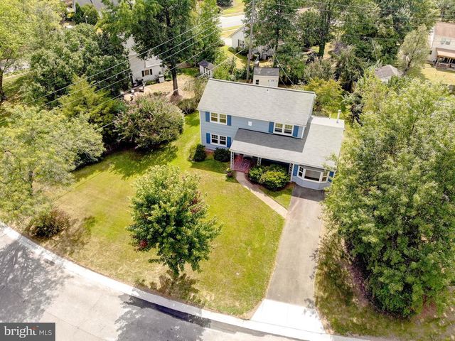 2811 BARBERRY LN, Bowie, MD 20715