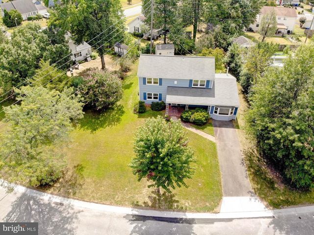 2811 BARBERRY LN, Bowie, MD 20715