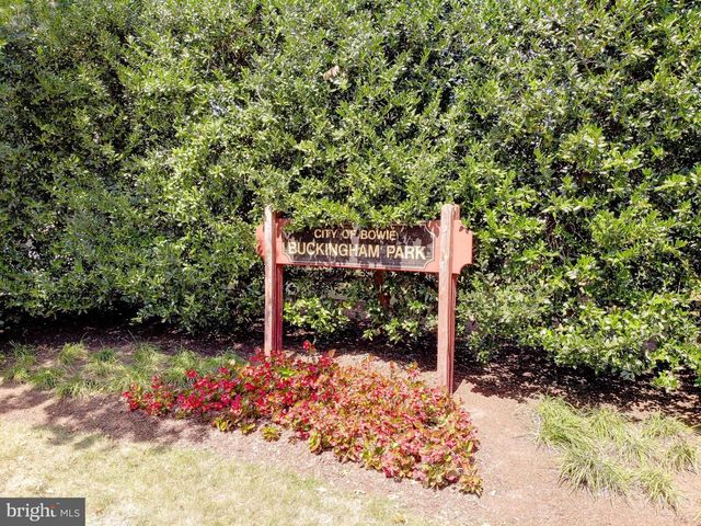 2811 BARBERRY LN, Bowie, MD 20715