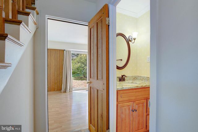 2811 BARBERRY LN, Bowie, MD 20715