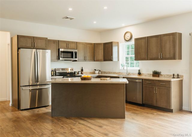 315 4th Avenue, Kingston, NY 12401