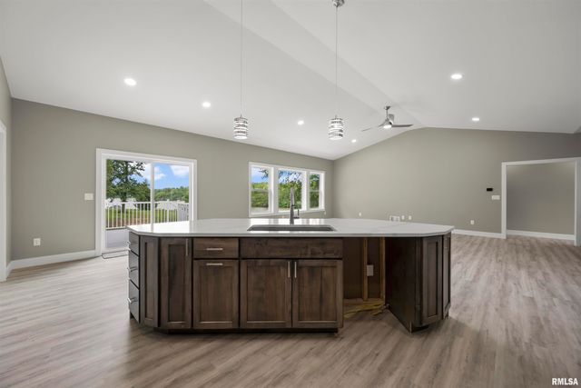 1621 GRANDLAKE Court, Pekin, IL 61554