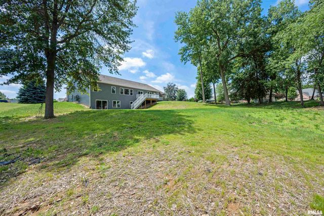 1621 GRANDLAKE Court, Pekin, IL 61554
