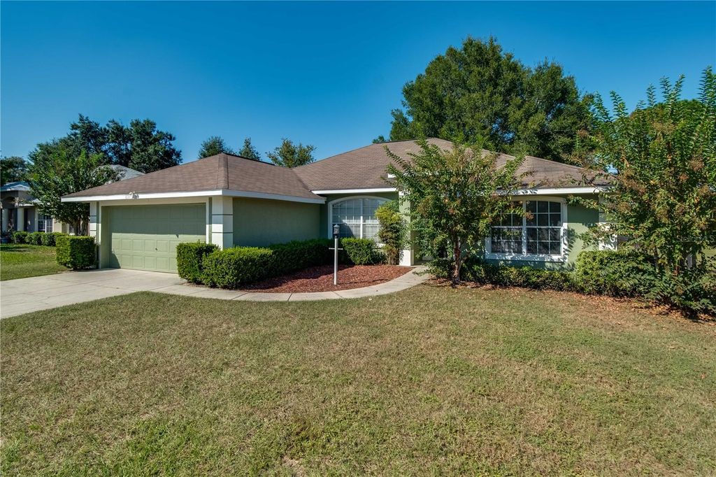 Image 3 of property listing at 6375 SW 63RD STREET, Ocala, FL 34474