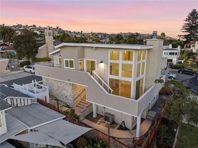 575 Through A, Laguna Beach, CA 92651