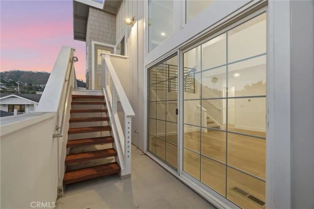 575 Through A, Laguna Beach, CA 92651