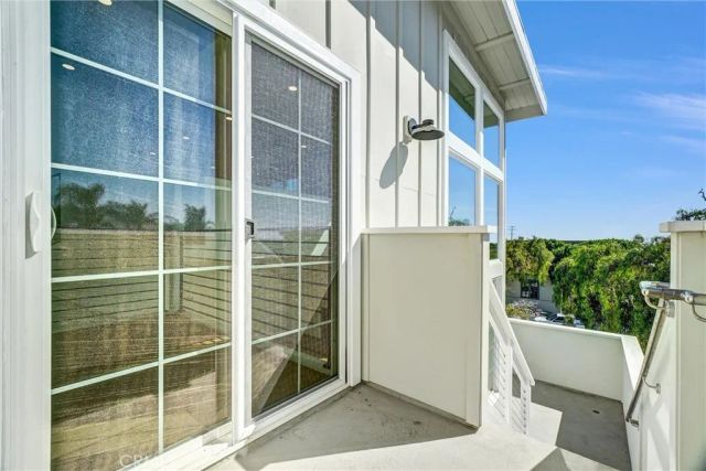 575 Through A, Laguna Beach, CA 92651