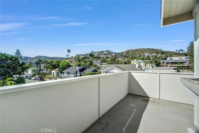 575 Through A, Laguna Beach, CA 92651