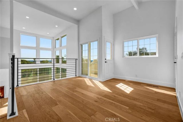 575 Through A, Laguna Beach, CA 92651