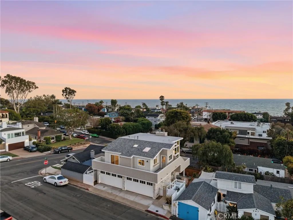 575 Through A, Laguna Beach, CA 92651
