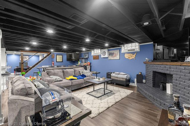 15823 Rose Drive, Allen Park, MI 48101