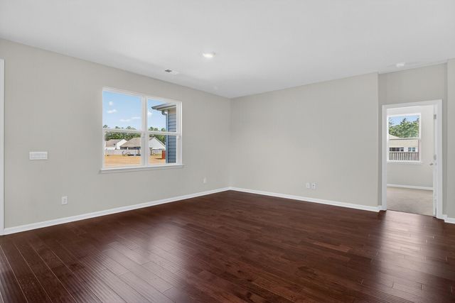 405 Canal Crossing Way, Huger, SC 29450