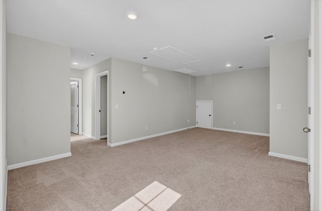 405 Canal Crossing Way, Huger, SC 29450