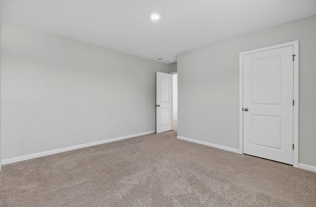 405 Canal Crossing Way, Huger, SC 29450