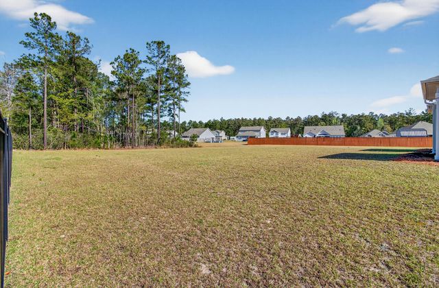 405 Canal Crossing Way, Huger, SC 29450