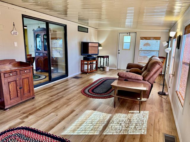 1924 SE 30th Street, Okeechobee, FL 34974