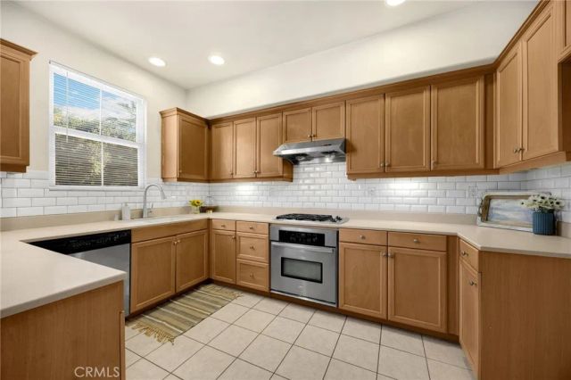 110 E Santa Fe Court, Placentia, CA 92870