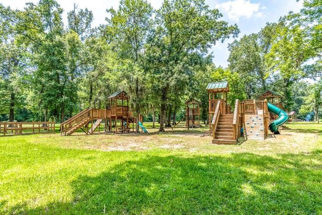 4 Laurel Court, Cleveland, TX 77327