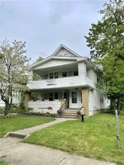 179 Burton Avenue, Akron, OH 44302