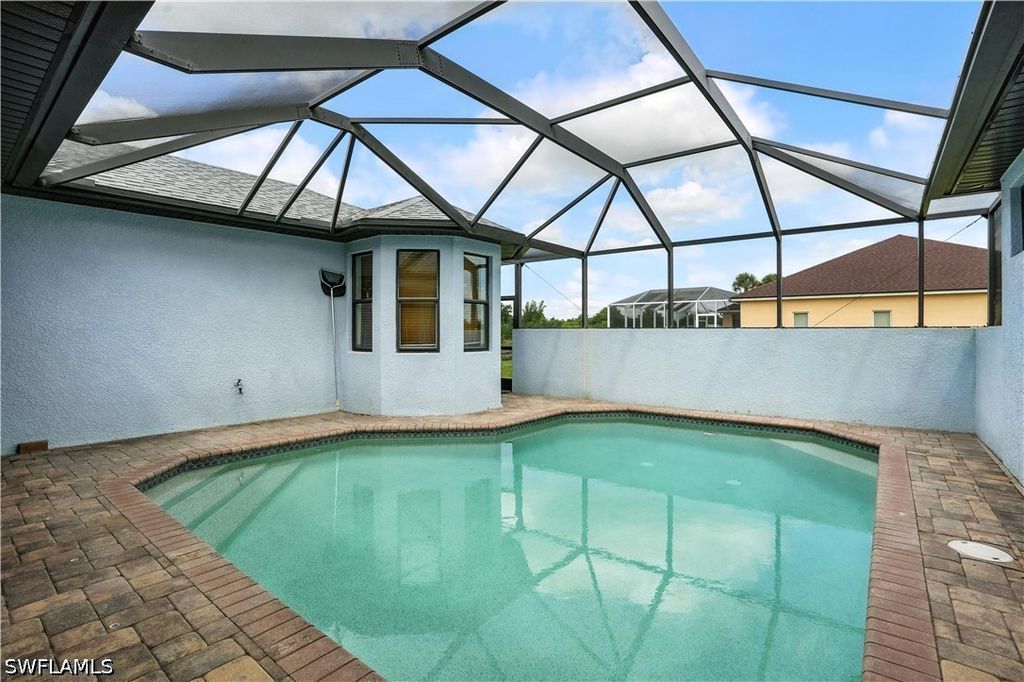 3933 18th ST W, Lehigh Acres, FL 33971