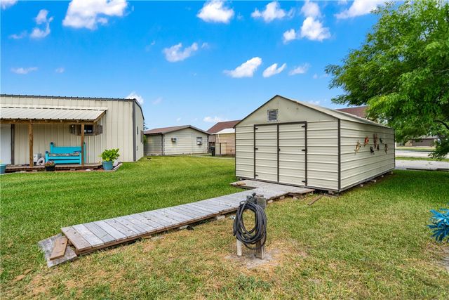 1356 Neubauer Point, Riviera, TX 78379