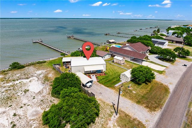 1356 Neubauer Point, Riviera, TX 78379