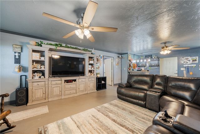 1356 Neubauer Point, Riviera, TX 78379