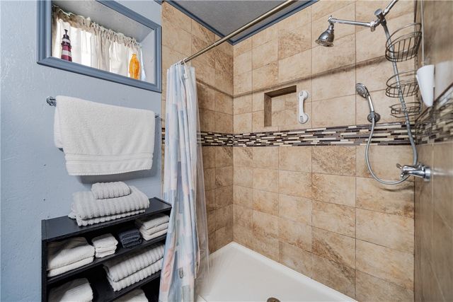 1356 Neubauer Point, Riviera, TX 78379