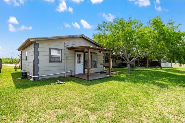 1356 Neubauer Point, Riviera, TX 78379