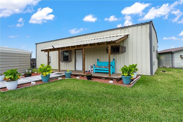 1356 Neubauer Point, Riviera, TX 78379