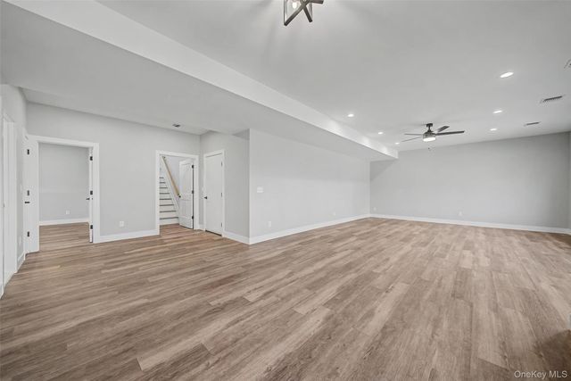 93 York Road S, Bloomingburg, NY 12721