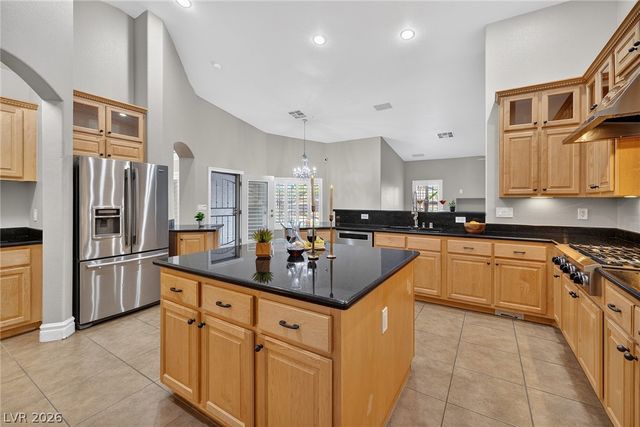 8345 Christinas Cove Avenue, Las Vegas, NV 89131