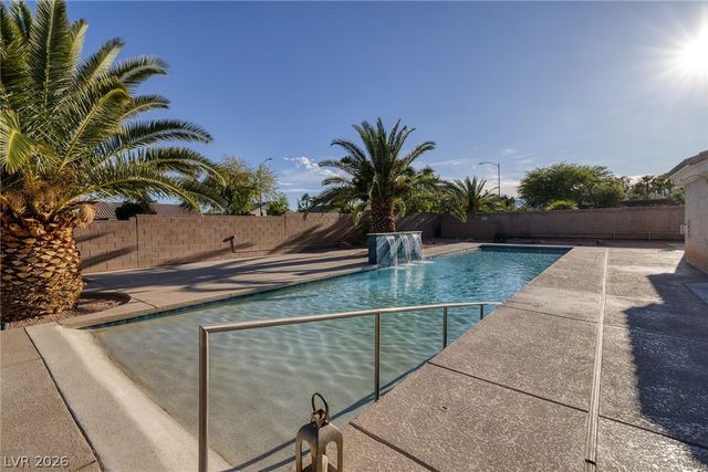 8345 Christinas Cove Avenue, Las Vegas, NV 89131