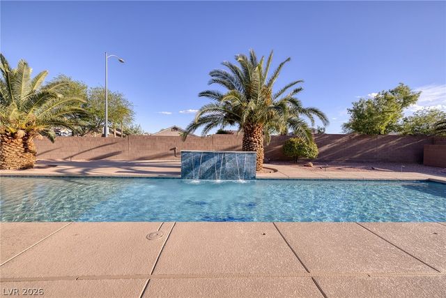 8345 Christinas Cove Avenue, Las Vegas, NV 89131