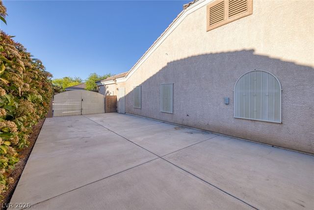 8345 Christinas Cove Avenue, Las Vegas, NV 89131