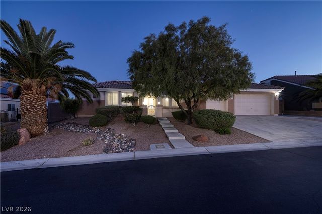 8345 Christinas Cove Avenue, Las Vegas, NV 89131