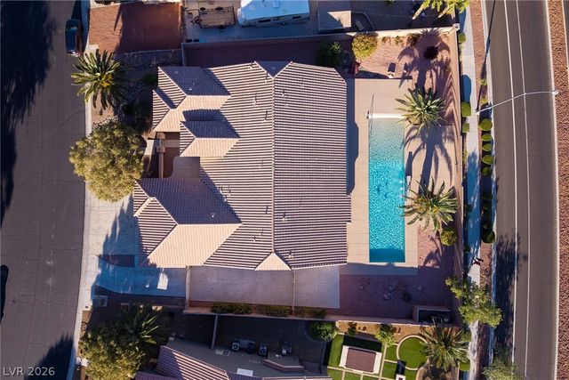 8345 Christinas Cove Avenue, Las Vegas, NV 89131