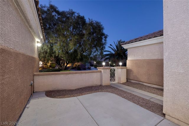 8345 Christinas Cove Avenue, Las Vegas, NV 89131