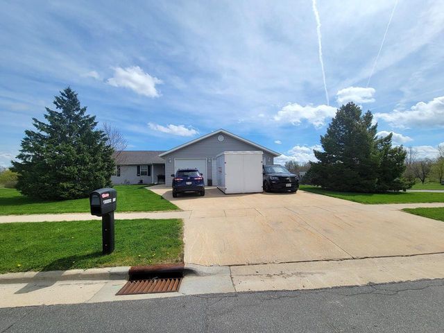511 ISLAND VIEW CIRCLE, Hustisford, WI 53034