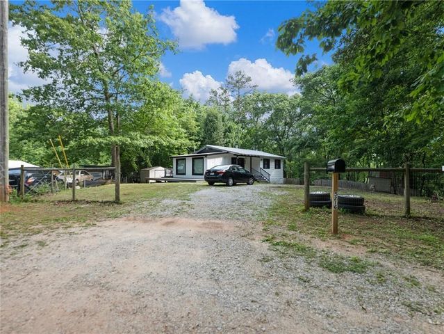 5216 Janice Circle, Gainesville, GA 30506