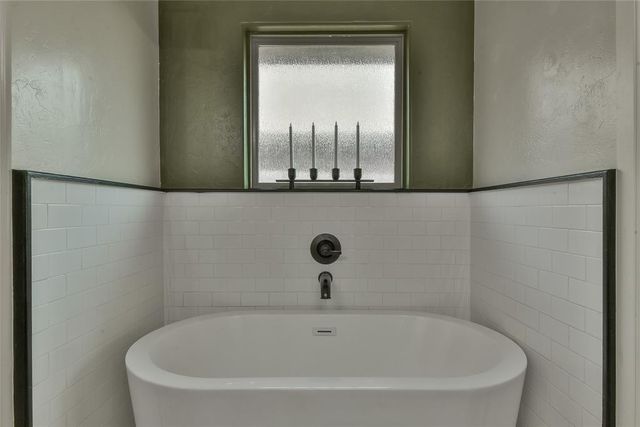 1208 N Wisteria Terrace, Mustang, OK 73064