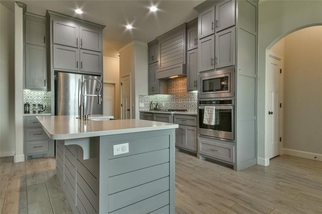 1208 N Wisteria Terrace, Mustang, OK 73064