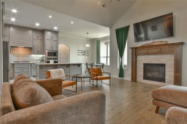 1208 N Wisteria Terrace, Mustang, OK 73064