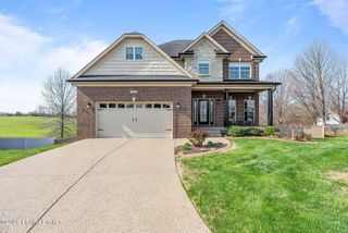 255 Nipper Ct, Shepherdsville, KY 40165