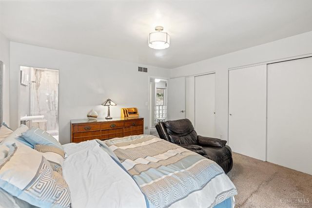 511 W Galbraith Road, Springfield Twp., OH 45215