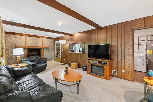 511 W Galbraith Road, Springfield Twp., OH 45215